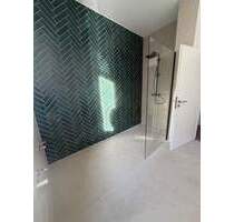 Kernsanierte 5 Zimmer Wohnung mit großer Terasse - Mauer