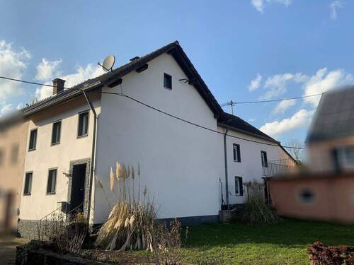 Strassenansicht - 5 Zimmer Reihenendhaus zum Kaufen in Ehlenz