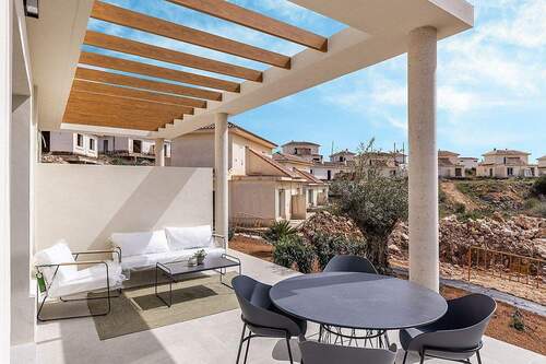 Großzügige Terrasse - 