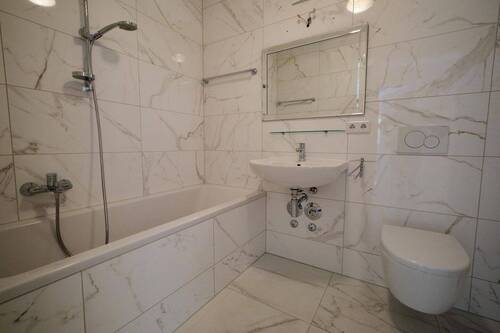 Helles modernes Bad - 