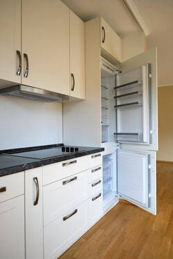 Neuwert. Kühl-/Gefrierkombi - 