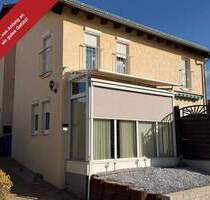 Youngtimer - Freistehendes Einfamilienhaus mit 2 Terrassen - Waldfischbach-Burgalben