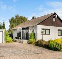 Ihr neues Zuhause mit Erbbauchrecht: EFH mit idyllischem Garten und Sonnenterrasse in ruhiger Lage - Herscheid Ihr neues Zuhause mit Erbbauchrecht: EFH mit idyllischem Garten und Sonnenterrasse in ruhiger Lage - Herscheid