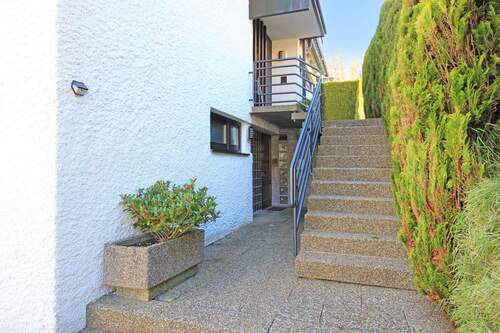 zwei separate Eingänge - Einfamilienhaus mit 185,00 m&sup2; in Albstadt zum Kaufen