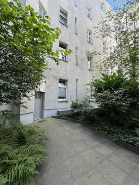Innenhof Hauseingang - 