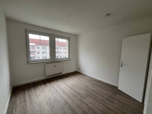 Zimmer 1.jpg - 4 Zimmer Etagenwohnung in Zwickau