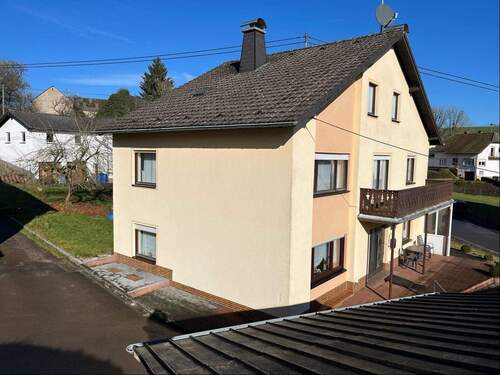 Seitenansicht - 5 Zimmer Einfamilienhaus zum Kaufen in Hütterscheid