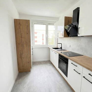Küche - 3 Zimmer Etagenwohnung zum Kaufen in Zwenkau