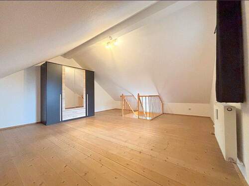 Schlafzimmer/(Büro) - 