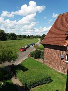 Idyllisch am alten Neuenfelder Fährdeich gelegen - direkt gegenüber Seglerhafen! - Naturnah gelegene 3 Zimmerwohnung nahe Airbus