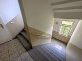 Treppenhaus - 2 Zimmer Etagenwohnung in Zwickau