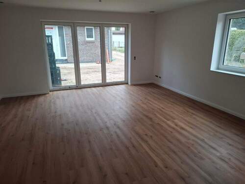 Innenbilder Quickborn, Birkenweg 8 - Wohnzimmer.jp - 5 Zimmer Doppelhaushälfte in Quickborn