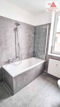 Badezimmer - Etagenwohnung mit 65,00 m² in Lichtenstein/Sachsen / Rödlitz zur Miete