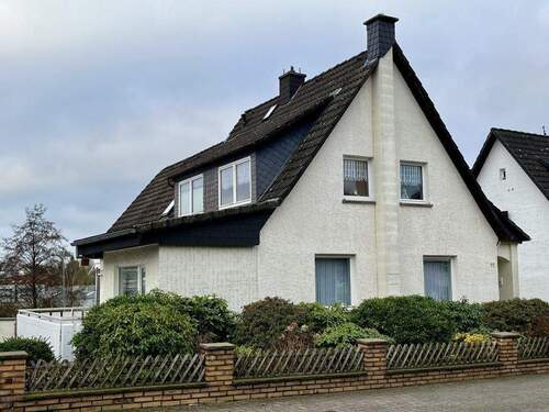 Bild2 - 7 Zimmer Einfamilienhaus zum Kaufen in Barntrup