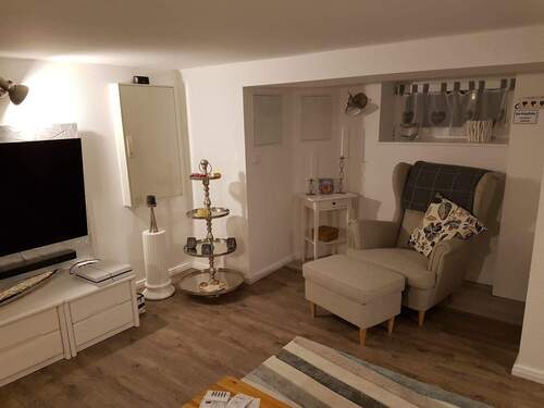 Fernsehbereich im Keller - 