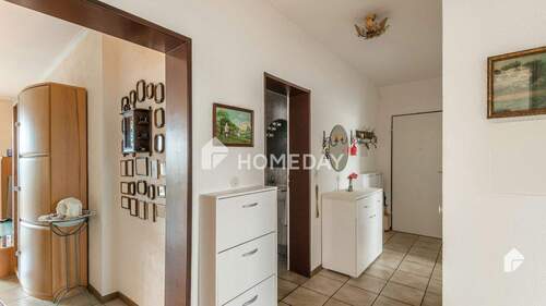 Flur 1 - 3 Zimmer Etagenwohnung zum Kaufen in Mainz