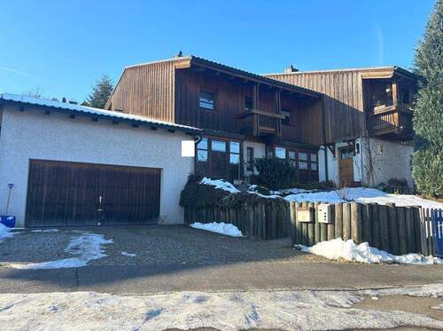 Außenansicht - 9 Zimmer Einfamilienhaus zum Kaufen in Vilshofen