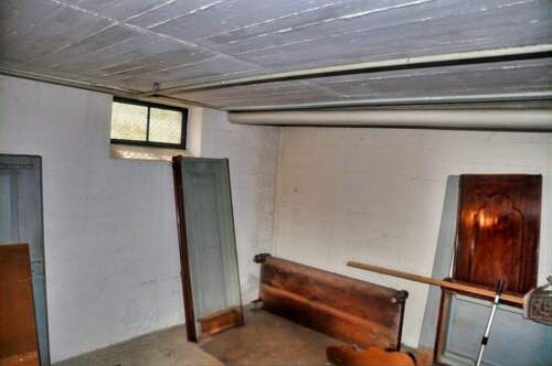 Zimmer im Keller - 