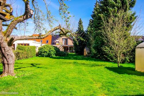 Großzügiger Garten - Doppelhaushälfte mit 160,00 m&sup2; in Bremen zum Kaufen