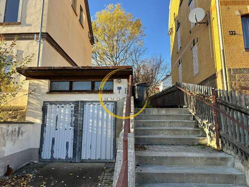 Garage / Aufgang Treppe - 