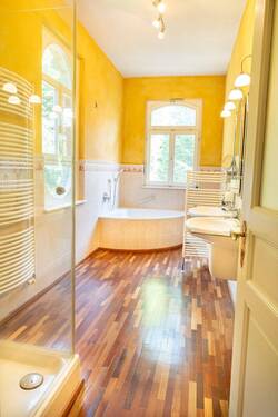 Badezimmer im Hochparterre - 