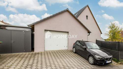 Garage - Mehrfamilienhaus, Wohnhaus mit 210,00 m&sup2; in Pfeffenhausen zum Kaufen