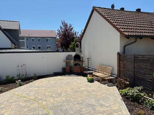 Grillplatz Südseite -Terrasse - Etagenwohnung mit 96,00 m&sup2; in Schnaittach zum Kaufen