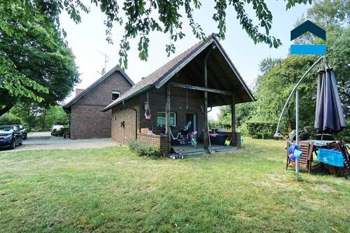 Garten - 5 Zimmer Etagenwohnung in Alpen