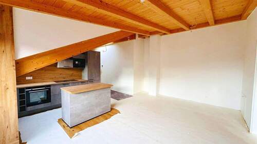 Wohnzimmer/Küche - Etagenwohnung mit 71,50 m&sup2; in Garmisch-Partenkirchen zur Miete