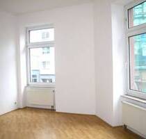 Sachsenhausen Nord, schöner Altbau mit 10 Einheiten, 8 Wohnungen + 2 Läden in guter Lage! - Frankfurt am Main