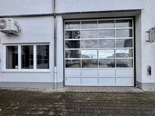 Eingang/Rolltor - 