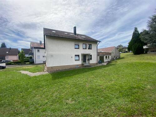 Außenansicht - Mehrfamilienhaus, Wohnhaus mit 300,00 m² in Untergruppenbach zum Kaufen