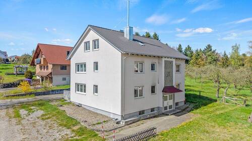 Außenansicht - Drei Wohnungen, viele Möglichkeiten! Mehrfamilienhaus in Überlingen am Ried