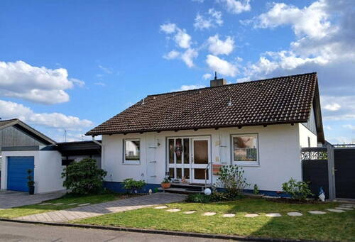 Wohn- Esszimmer - Großer, charmanter Bungalow mit Untergeschoß, ohne Renovierungsstau - einziehen und sich wohlfühen