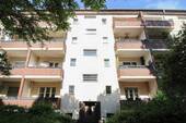 Fassade - Vermietete 2-Zimmer Wohnung mit Balkon: In grüner und dennoch zentraler Lage von Berlin-Zehlendorf
