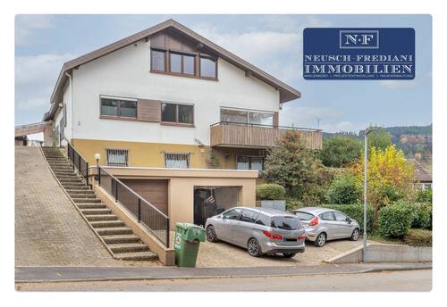 Attraktive ruhige Lage mit Garage + 2 Stellplätzen - Top 3-Familienhaus, mit Garage + 2 Stellplätzen in Zell a.H. zu verkaufen
