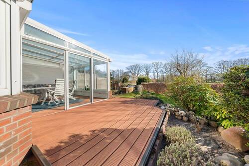 Blick in den Garten - Doppelhaushälfte mit 104,70 m&sup2; in Lentföhrden zum Kaufen