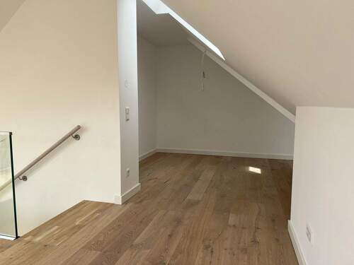 Homeoffice-Bereich - Etagenwohnung mit 102,00 m² in Starnberg zum Kaufen