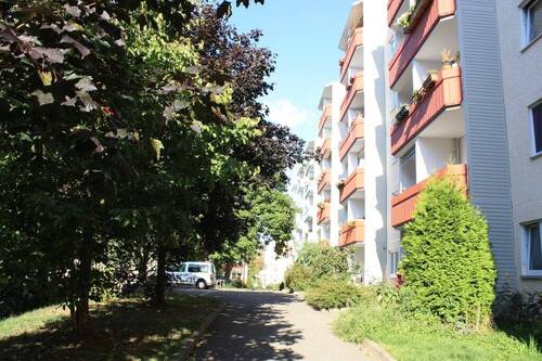 Rückansicht - Etagenwohnung mit 68,40 m&sup2; in Chemnitz zur Miete