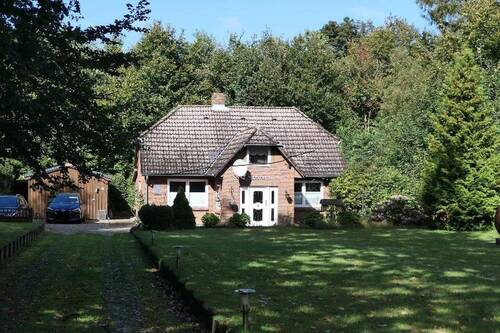 Bild 1 - Idyllisches Anwesen mit Waldgrundstück bei Husum