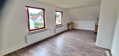 Wohnzimmer Rückseite - 2 Zimmer Etagenwohnung zur Miete in Bremen
