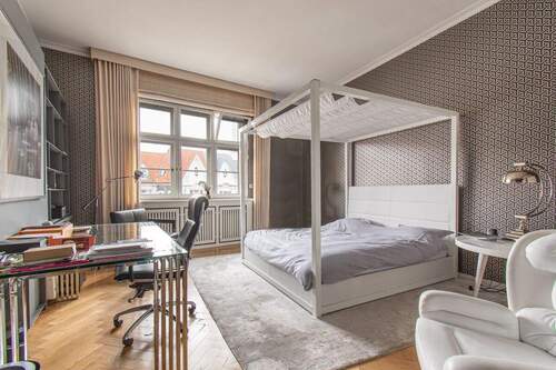 Schlafzimmer mit integriertem Ankleidezimmer - 