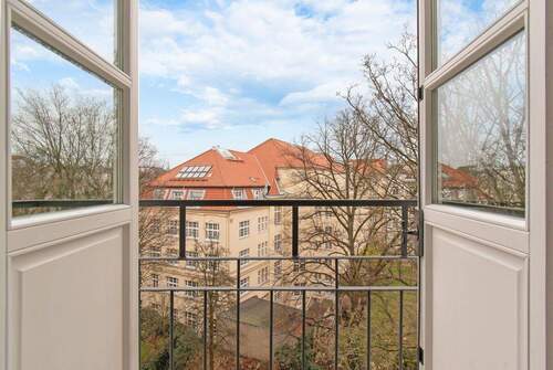 Französischer Balkon mit Ost-Ausrichtung - 