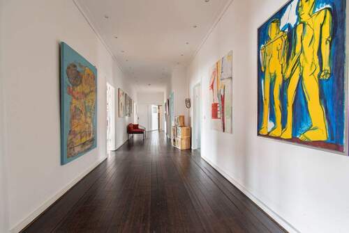 Weitläufiger Flur mit großzügigem Raumgefühl - 