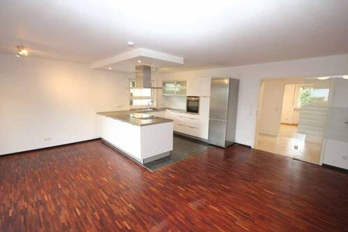 25029-JI-3 - 4 Zimmer Etagenwohnung in Tübingen-Hirschau