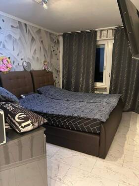 Schlafzimmer / Eltern - 
