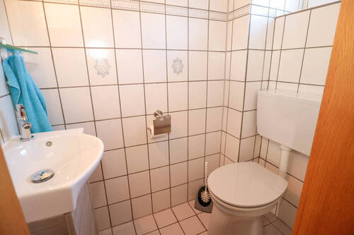WC - 4 Zimmer Reihenmittelhaus in Dormagen / Hackenbroich