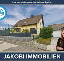 Freistehendes Einfamilienhaus mit Doppelgarage in guter Lage von Bad Münstereifel - Arloff!