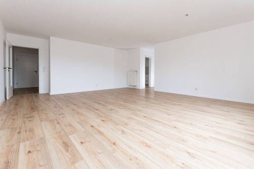 Wohnzimmer - 2 Zimmer Etagenwohnung zur Miete in Chemnitz