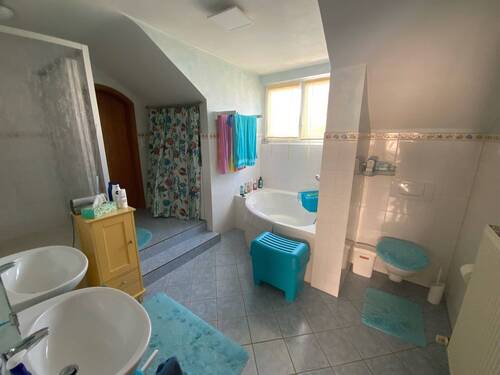 Wohnung Badezimmer DG - 